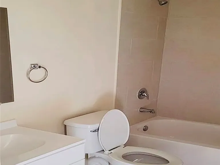 4540 SW 8th Court Cpe — Photo 7