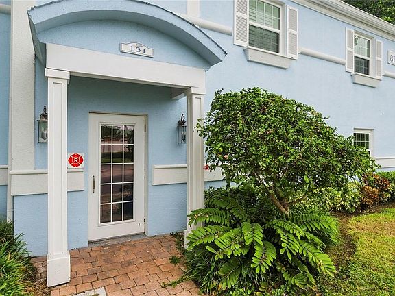 4th image of 151 SEAHORSE DRIVE SE #B