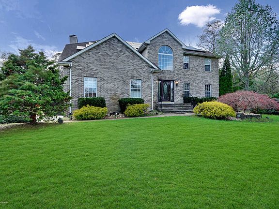 3rd image of 1728 Cathedral Ct
