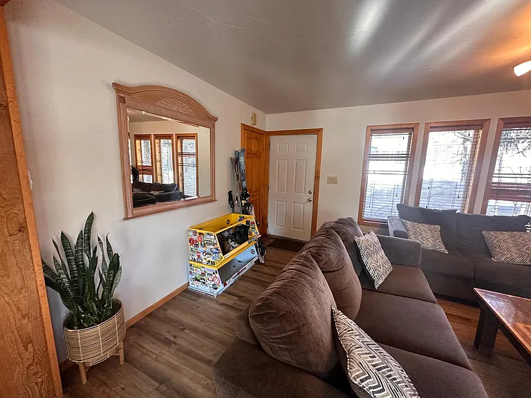 150 Bucyrus Cir — Photo 5