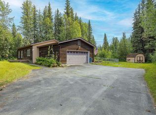 2699 Bear Ave, North Pole, AK 99705