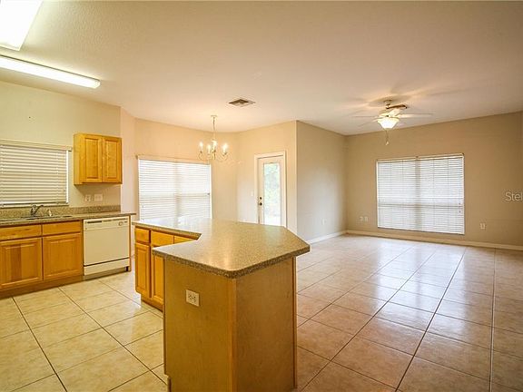 3rd image of 3145 Miller Ave