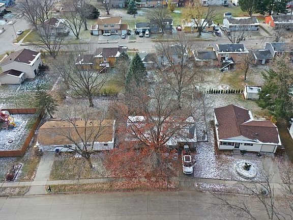 3rd image of 2249 Bancroft Dr
