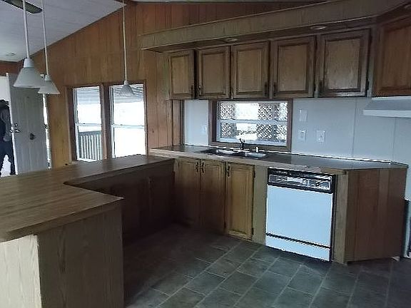 3rd image of 93 E Canyon Dr