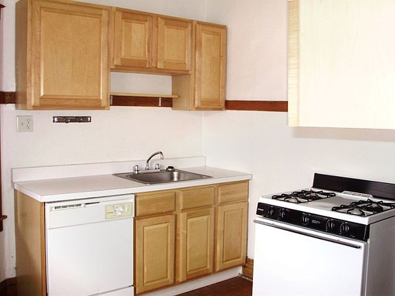 2nd image of 2748 N Mildred Ave #3