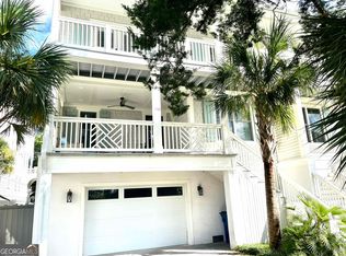 1548 Ocean Blvd, Saint Simons Island, GA 31522