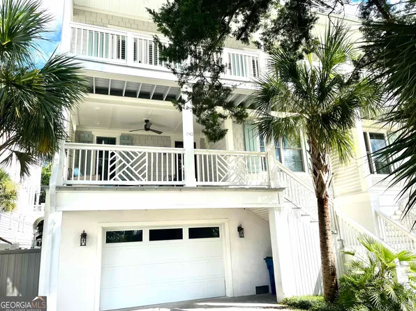 1548 Ocean Blvd, Saint Simons Island, GA 31522