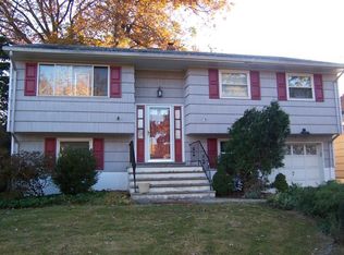 3 Geraldine Ct, Denville, NJ