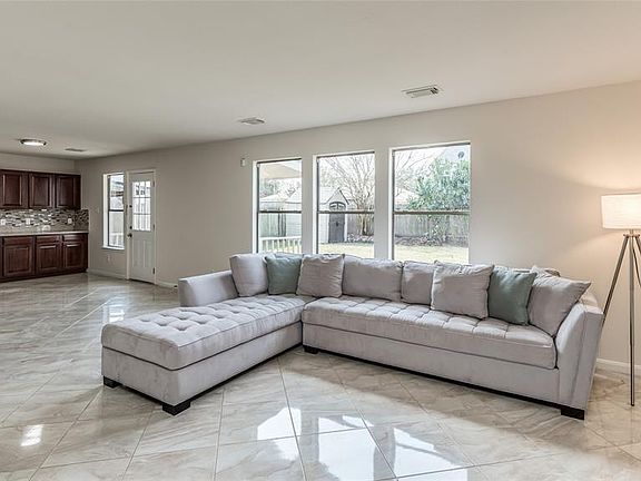 2nd image of 9242 Grove Haven Dr