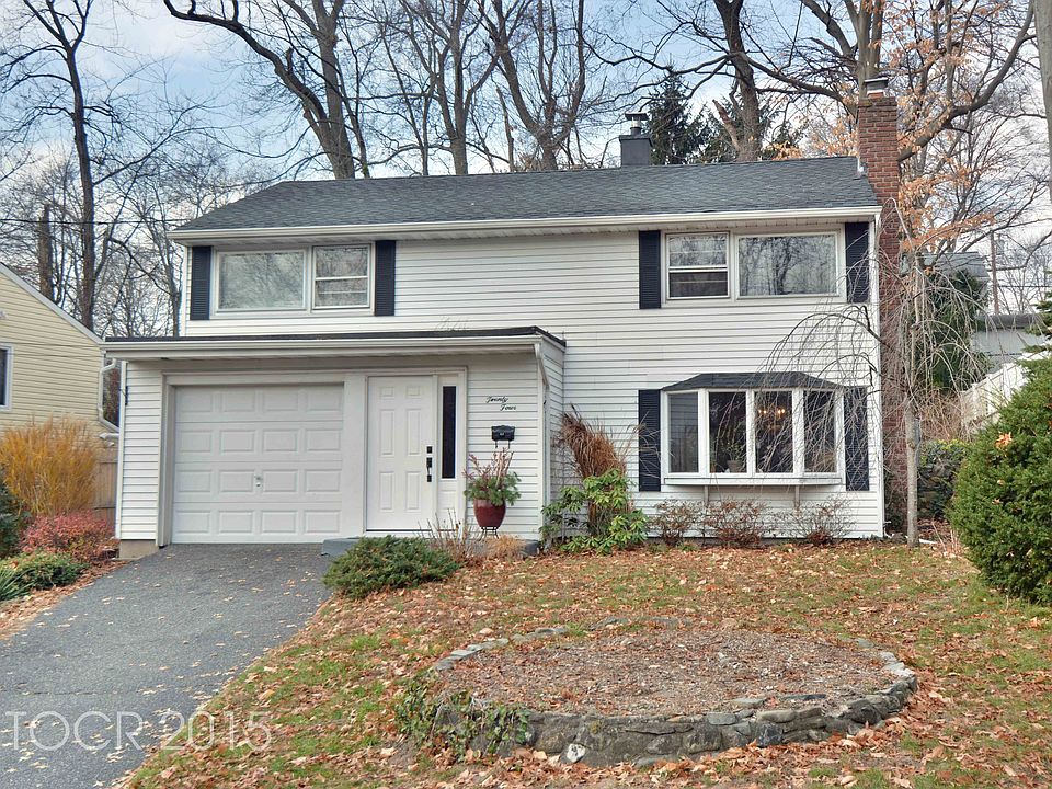 1st image of 24 Howard Pl