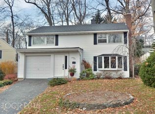 24 Howard Pl, Waldwick, NJ 07463