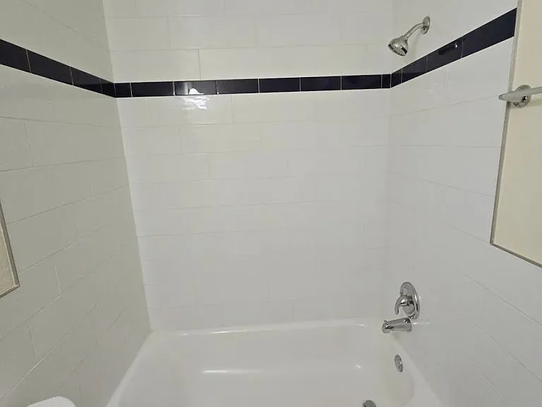 312 Vassar Dr SE — Photo 17
