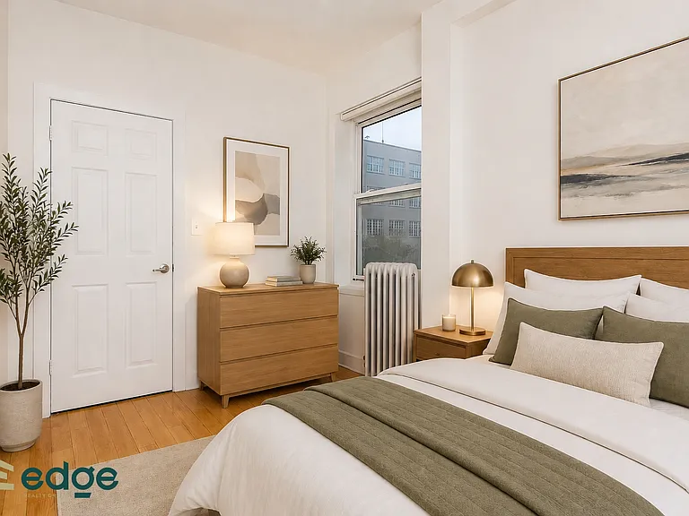 188 S 3rd St #3B — Photo 5