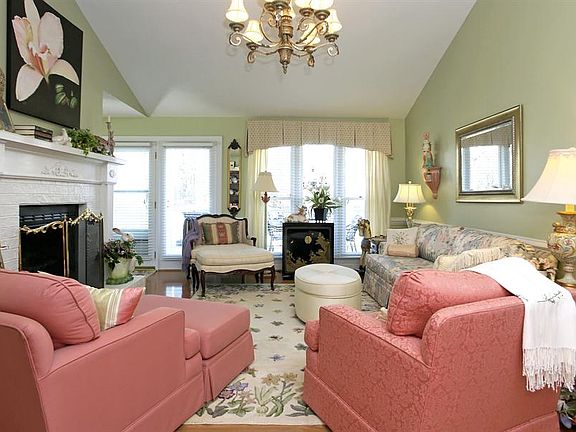 Spacious living room. 