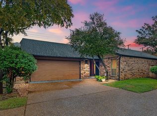 3247 Whispering Oak, Farmers Branch, TX 75234