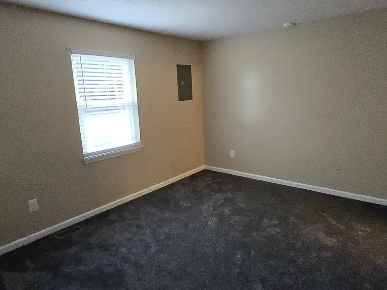 3811 Brickenwood Trce — Photo 9