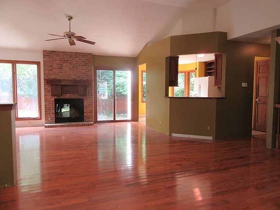 2nd image of 582 Maves Dr