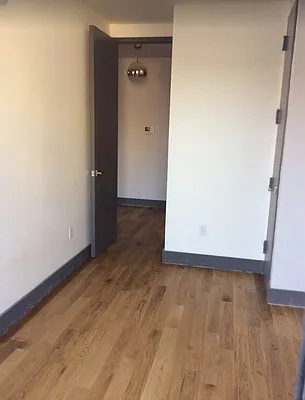 Rented by Nooklyn NYC LLC | media 31