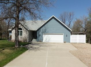 5540 Ponderosa Ave, Bismarck, ND 58503