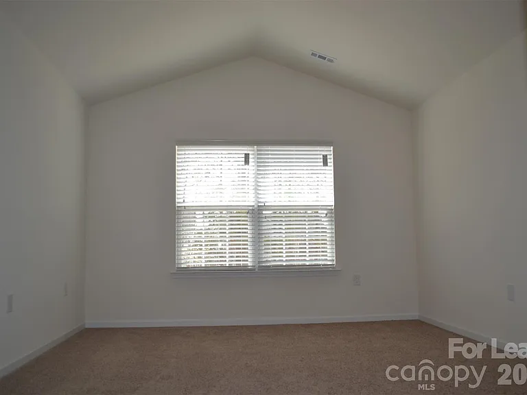 4511 Trunk Bay Dr — Photo 11