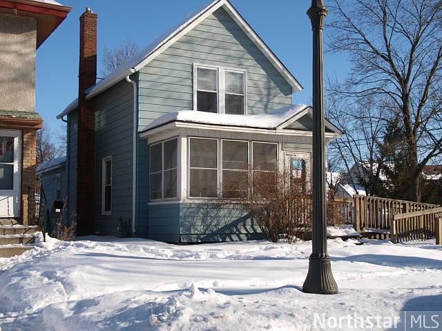 1st image of 904 Charlotte St