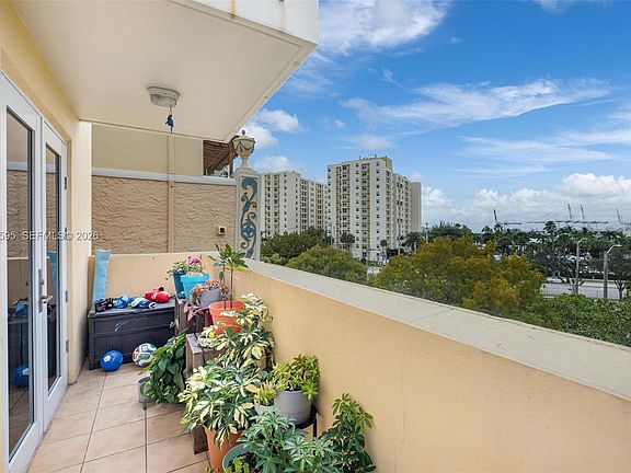 2nd image of 227 Michigan Ave APT 405
