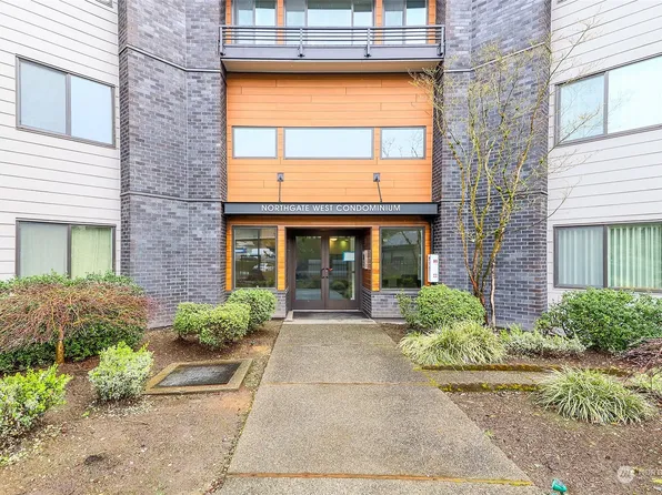 11300 1st Avenue NE #121, Seattle, WA 98125