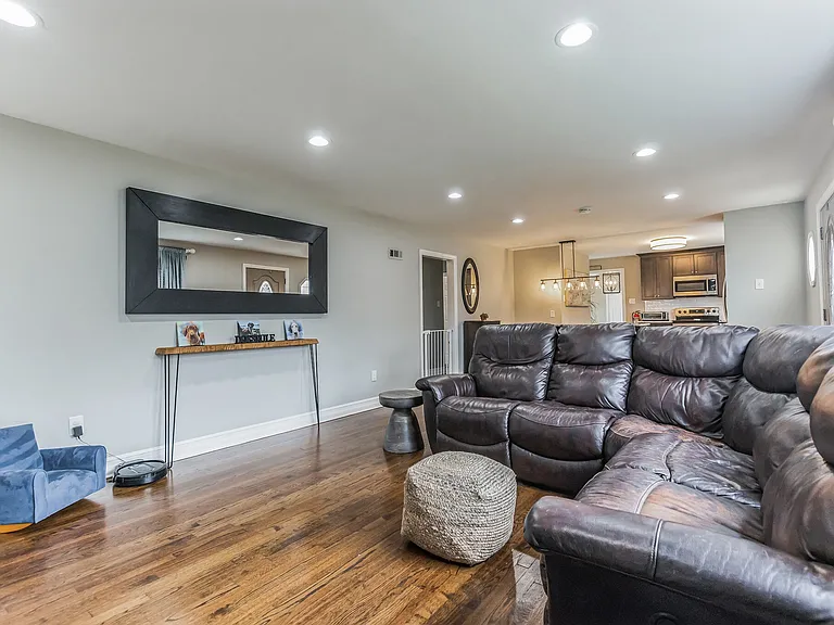 4012 Bridgeboro Rd — Photo 8