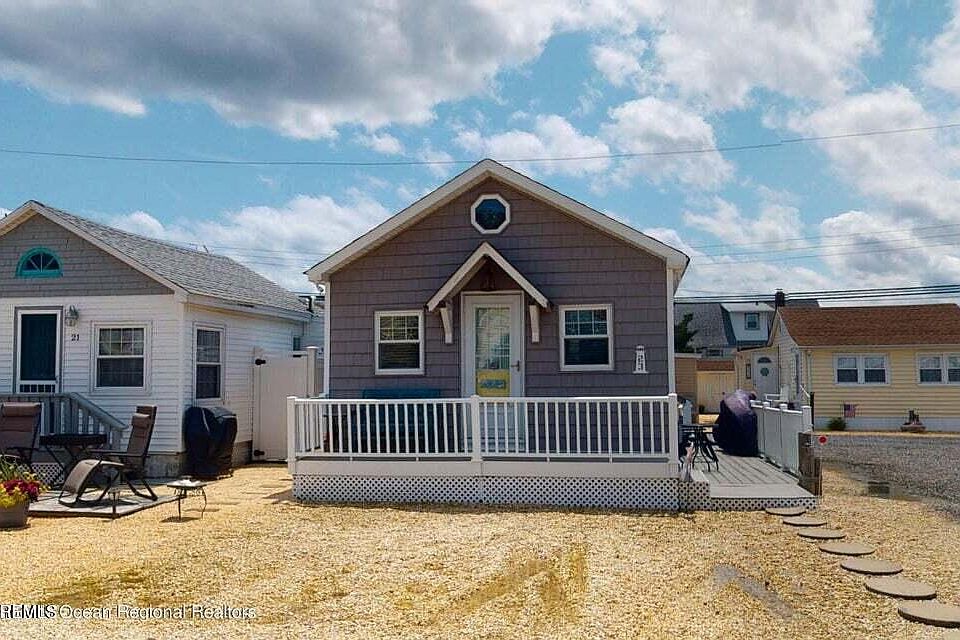 1st image of 23 Millers Lane