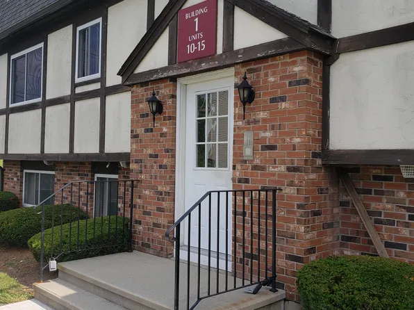 11 Evergreene #11, Wallingford, CT 06492