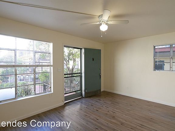 5th image of 3602-3608 Indiana St #3606-A