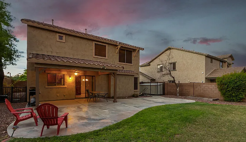 5 bed, 2230 sqft, $2,450 — Photo 2