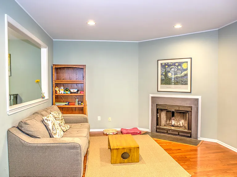 14 Taft Ct — Photo 8