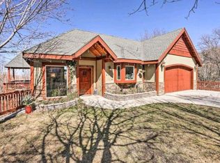 1375 Oak Way, Lake Arrowhead, CA 92352