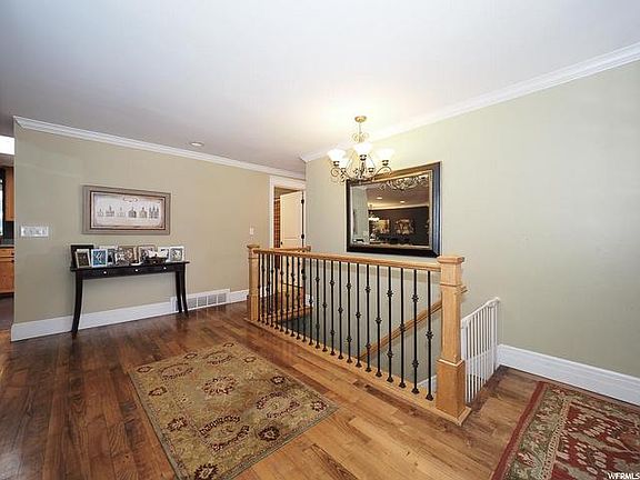3rd image of 3792 S Lavar Dr