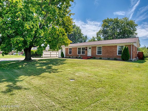 3rd image of 4914 Oak Park Dr