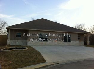 4865 Deep Dr #B, Temple, TX 76502