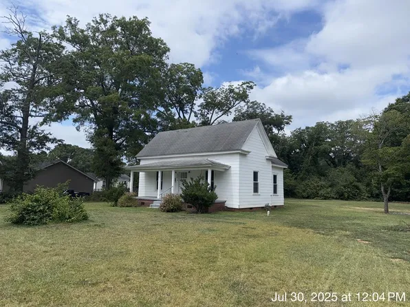810 Chestnut St, Laurens, SC 29360
