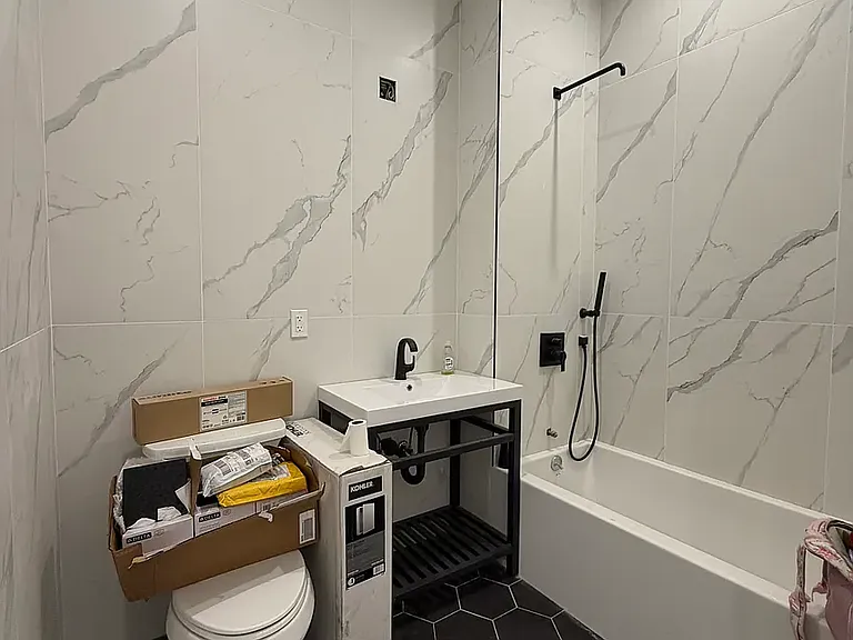 12 Locust St #1 — Photo 9