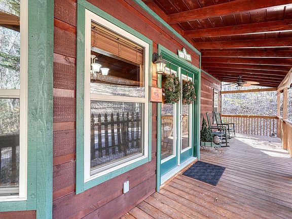 4th image of 518 Rizzitello Ln