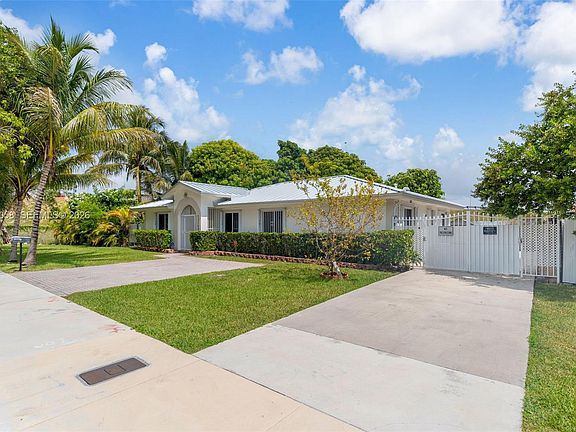 3rd image of 13155 SW 268th St