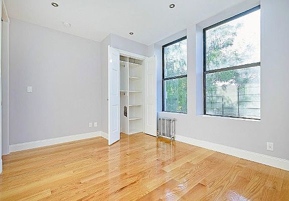 5th image of 854 W 180th St #G3
