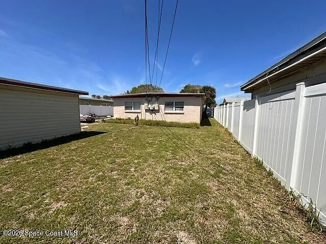 411 Jefferson Ave — Photo 16