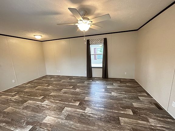 4th image of 132 Westwoods