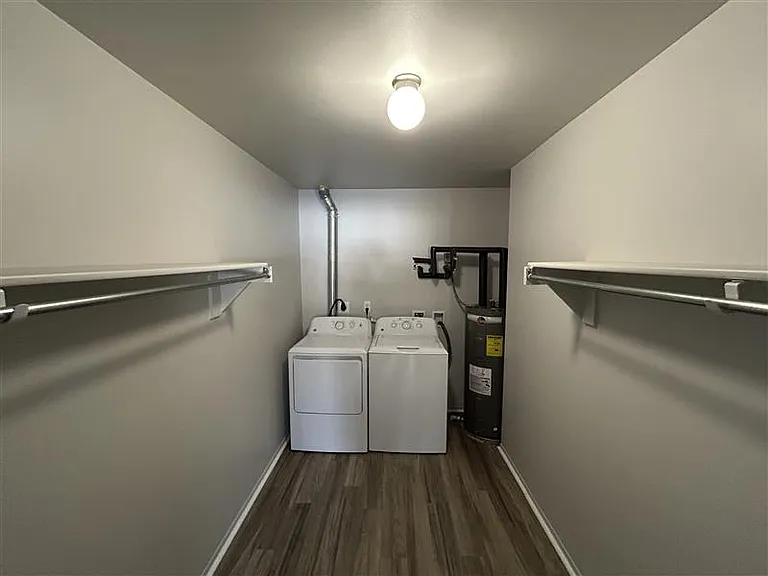 Woodland Villa Apartments — Photo 36