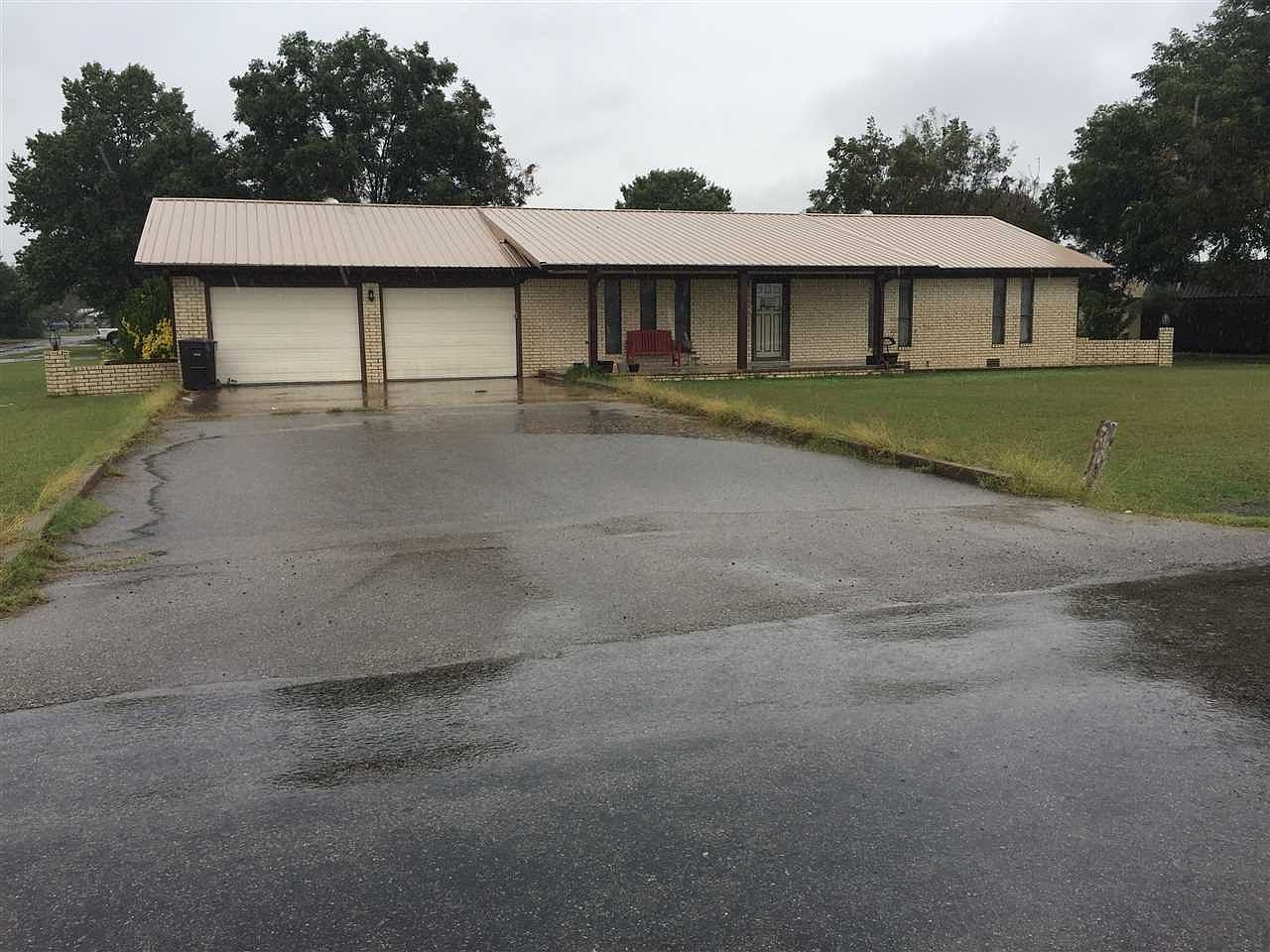 601 W Pine St, Ringling, OK 73456 Zillow