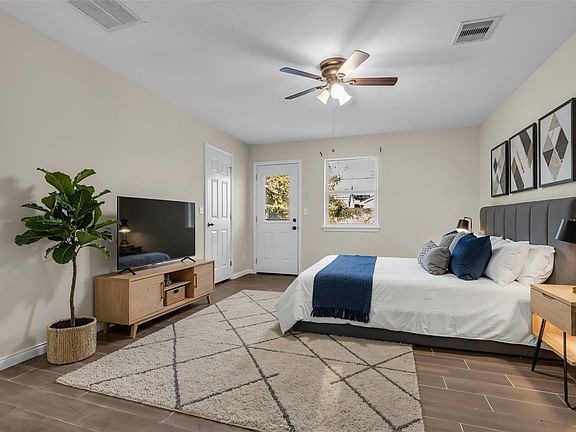 3rd image of 7207 Avenue K