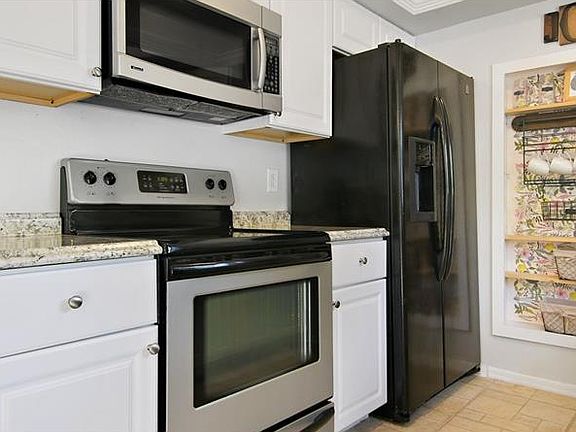 5th image of 4349 Trout Dr SE