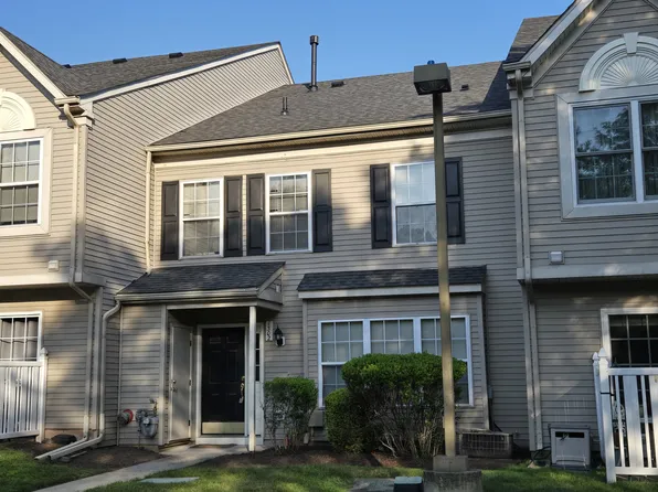 1302 Black Walnut Dr, Phoenixville, PA 19460