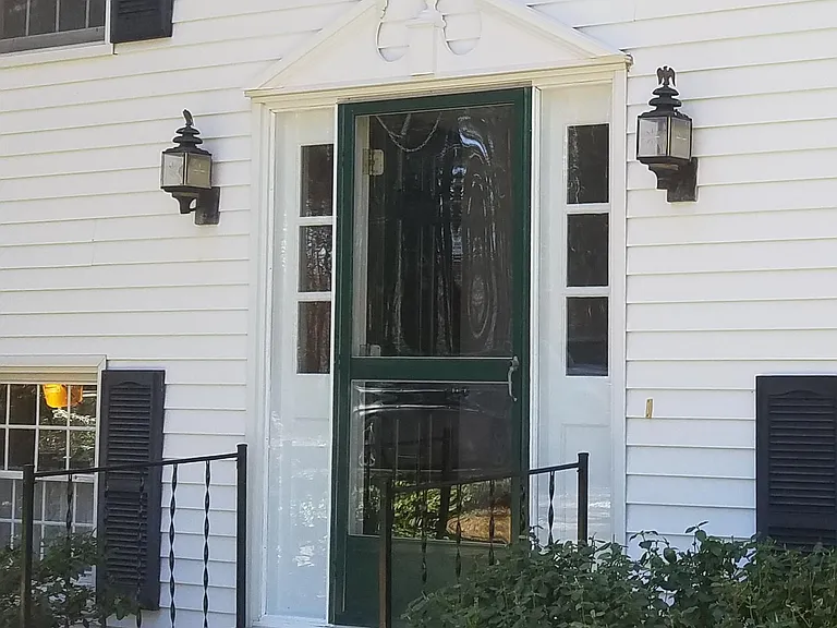 Keyless Main Entry